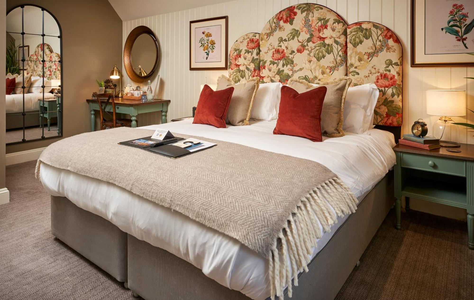 The Trout At Tadpole Bridge Hotel Faringdon Eksteriør billede