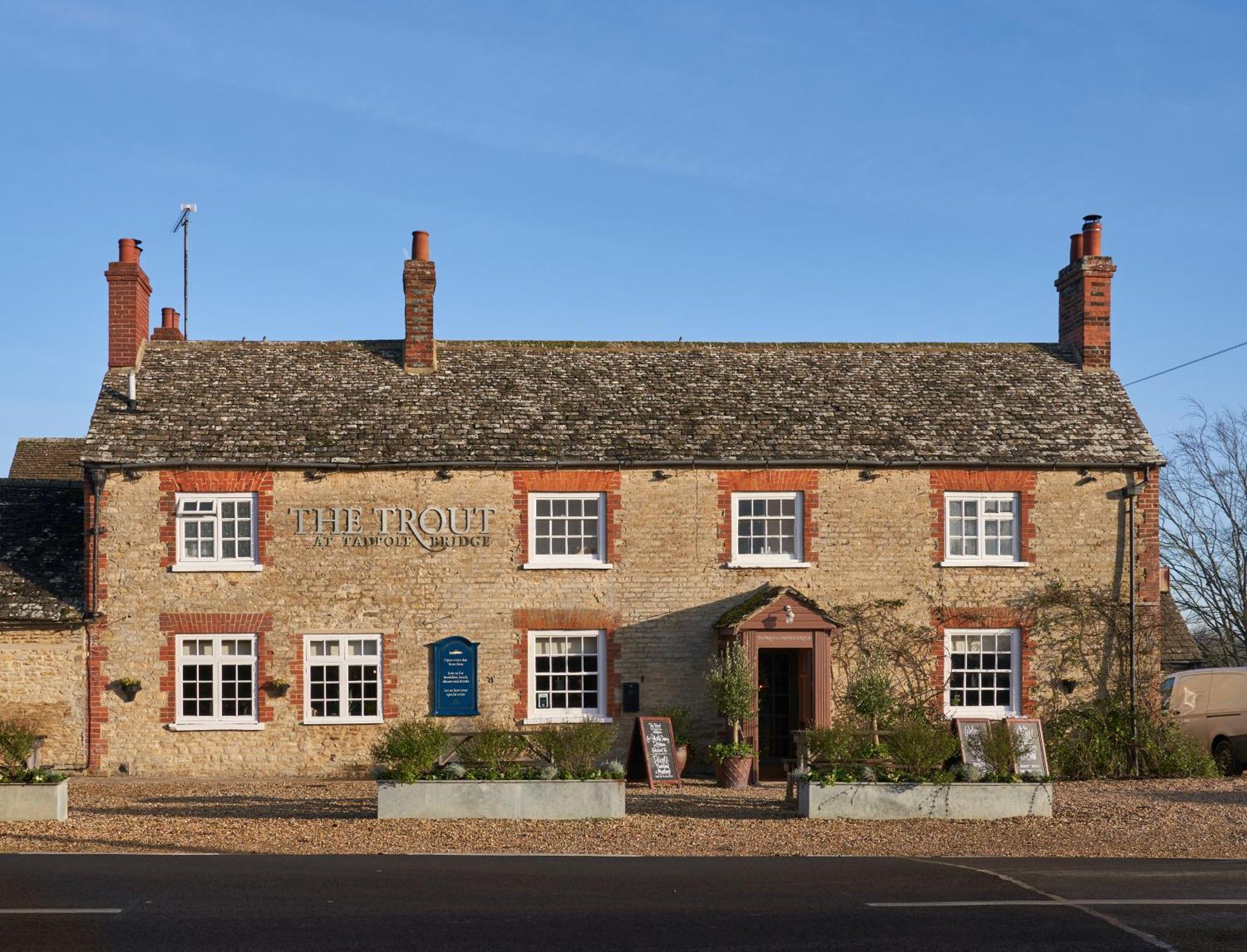 The Trout At Tadpole Bridge Hotel Faringdon Eksteriør billede