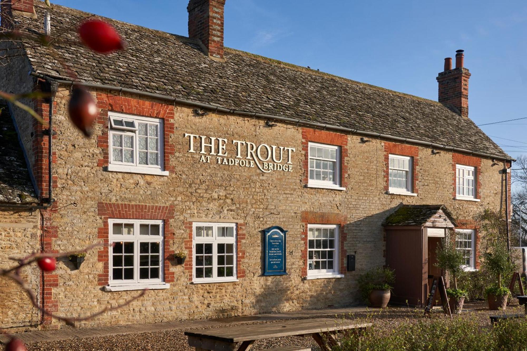 The Trout At Tadpole Bridge Hotel Faringdon Eksteriør billede